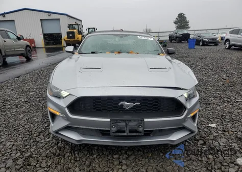 2020 Ford Mustang z USA, uszkodzony, nr VIN 1FATP8UH3L5118659